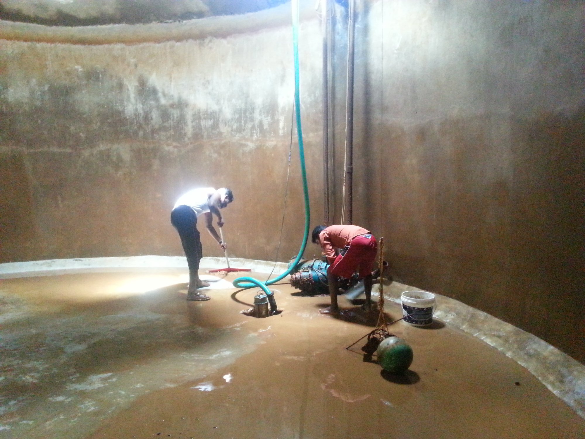 Water Tank cleaning in Delhi